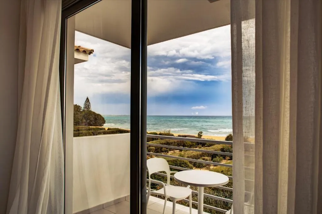 VILLA SEA VIEW WITH PRIVATE POOL Room, Atlantis Gardens Apartments & Villas, Cyprus