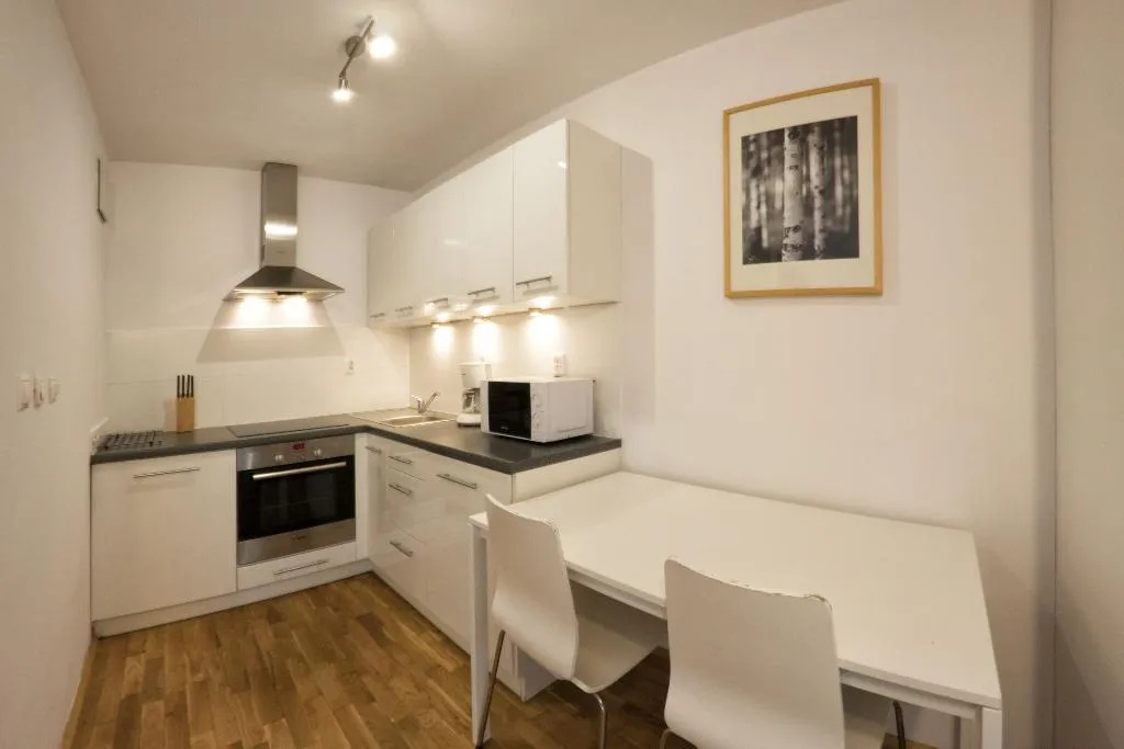STUDIO CAPACITY 2 Room, Yourplace Biskupia Apartments, Krakow