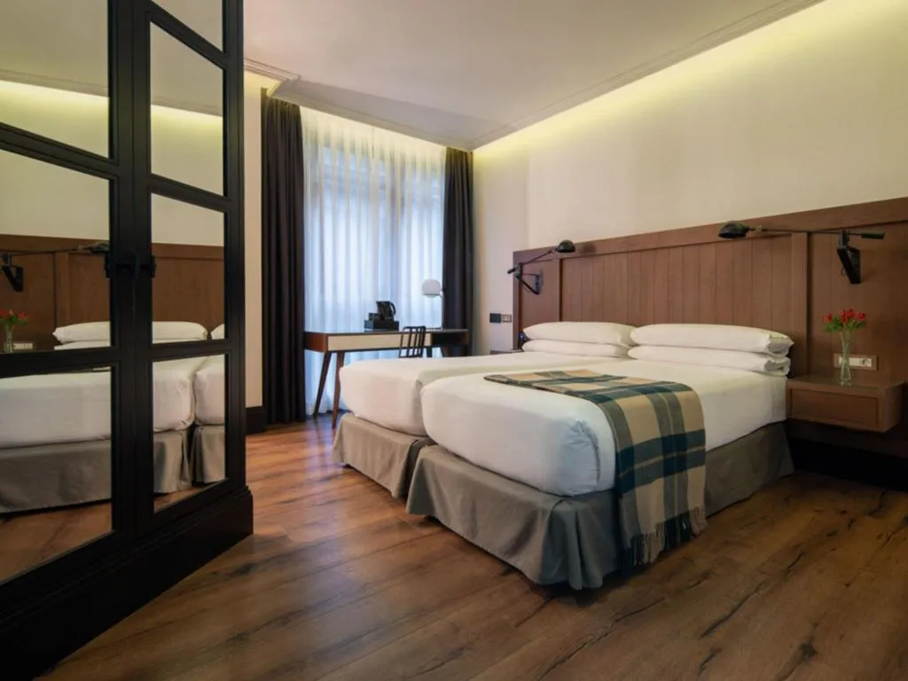 DOUBLE ECONOMY Room, Only You Hotel Atocha, Madrid