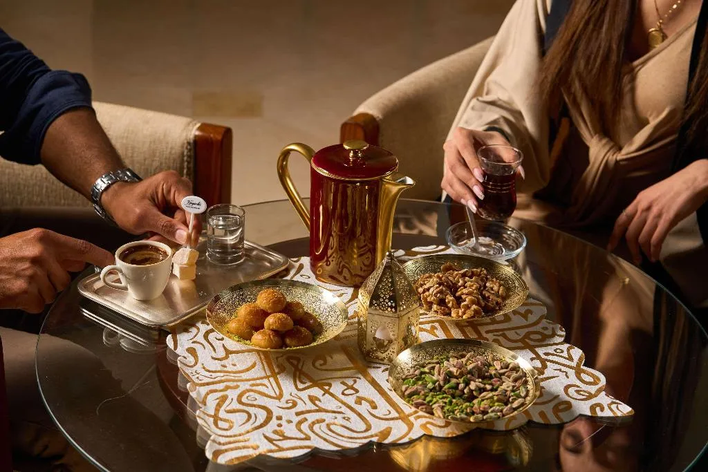 Bar, Kempinski Nile Hotel Garden City Cairo, Cairo
