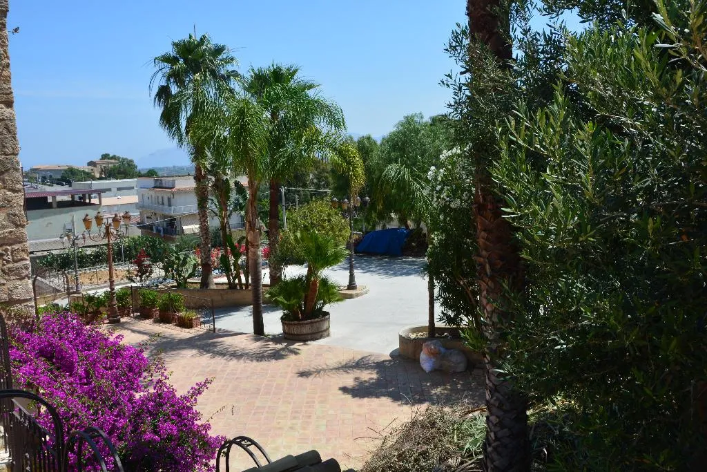 General view, Villa Vittoria Hotel, Palermo