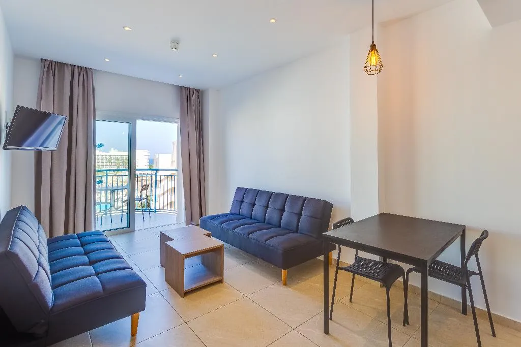 Double or Twin SUPERIOR SIDE SEA VIEW Room, Tetyk Hotel Apts, Cyprus