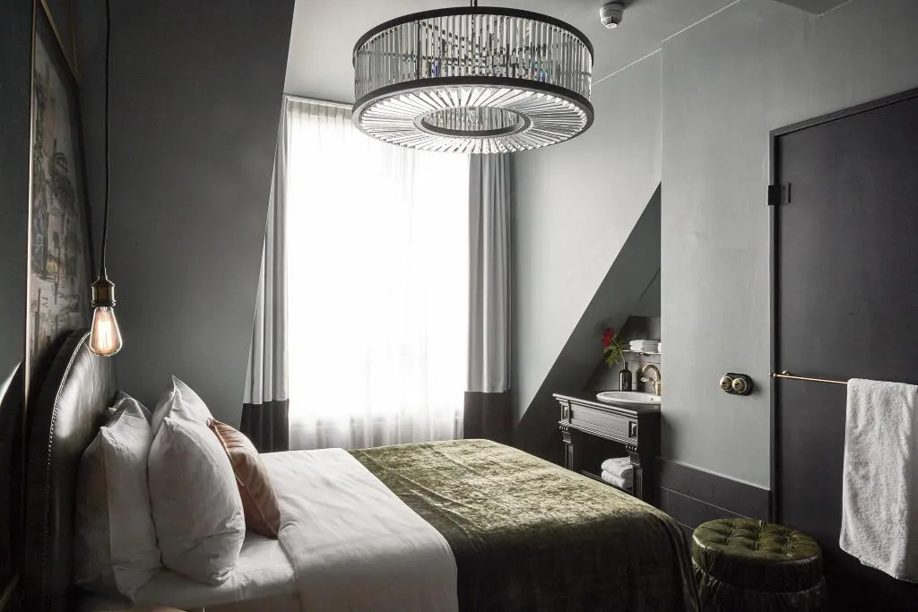Room, Sir Savigny Hotel, Berlin