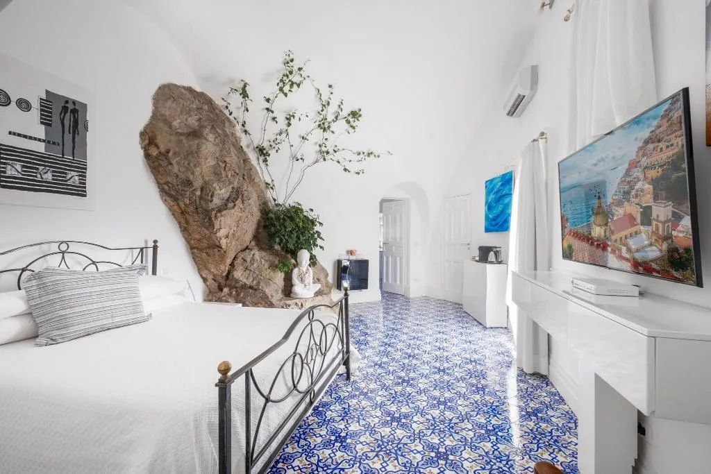SUITE TWO QUEEN BEDS Room, Villa Magia, Naples