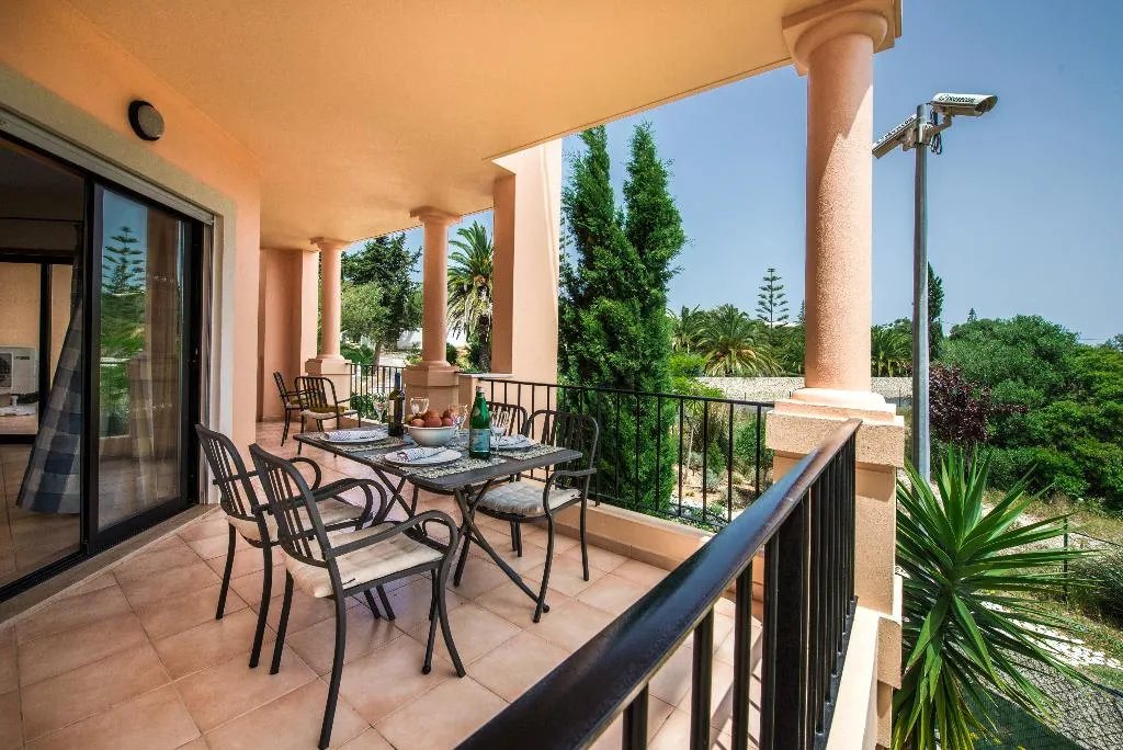 APARTMENT THREE BEDROOMS Room, Jardim da Meia Praia, Algarve
