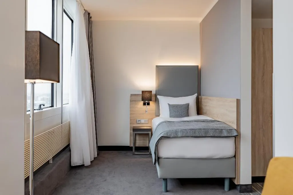 SINGLE STANDARD Room, Garner Hotel Berlin - Spandau, Berlin