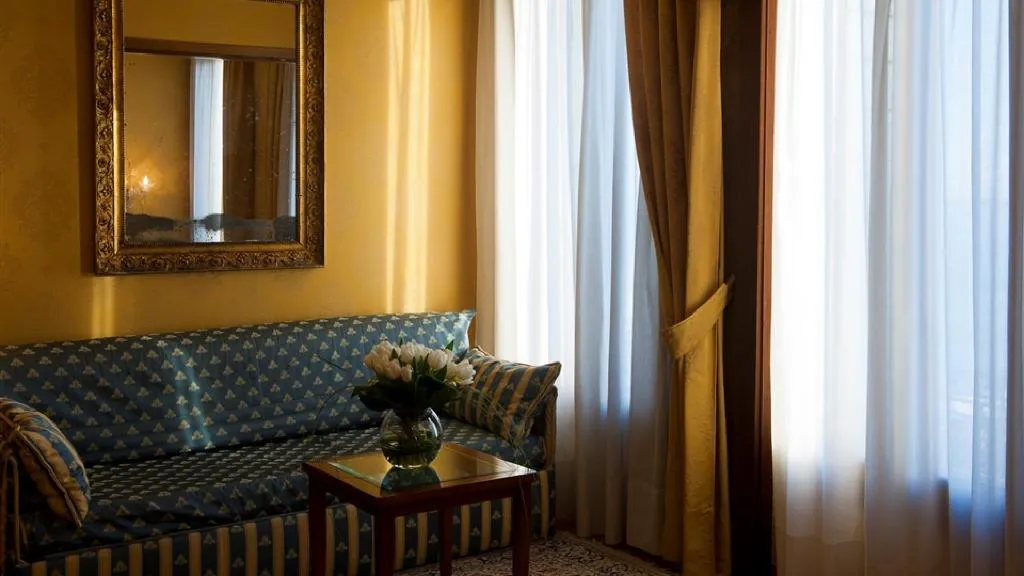 DOUBLE DELUXE LAGOON VIEW Room, Pensione Wildner, Venice