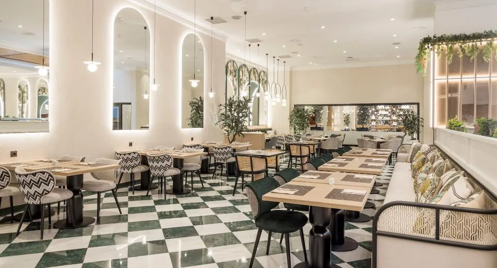 Restaurant, Ilunion Les Corts Spa, Barcelona