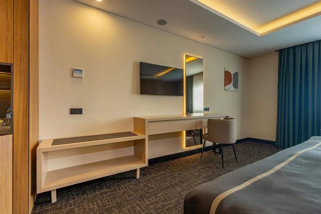 Room DELUXE ONE BED Room, FT Lotus Thermal Hotel & Spa Trademark Collection, Izmir