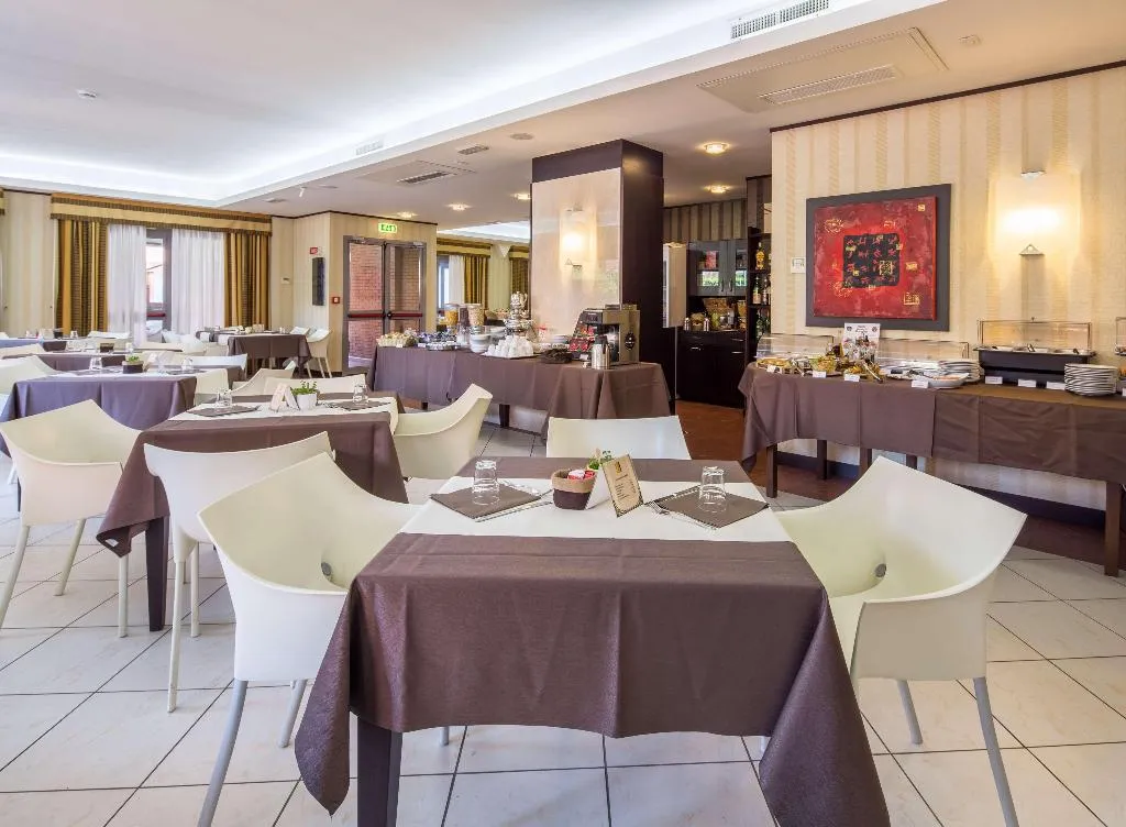 Restaurant, Best Western Hotel I Triangoli, Rome