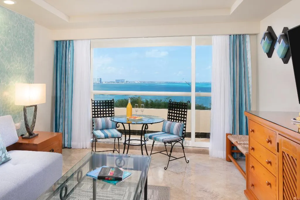 JUNIOR SUITE STANDARD Room, The Sens Cancun By Oasis, Cancun Area
