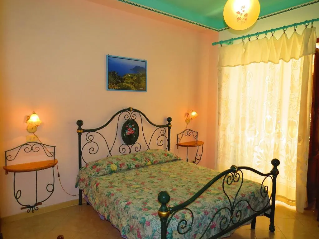 Room, Casa Vittorio, Catania