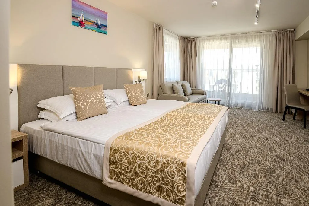 FAMILY ROOM ONE BEDROOM ONE BATHROOM Room, Laguna Park Sunrise, Bourgas