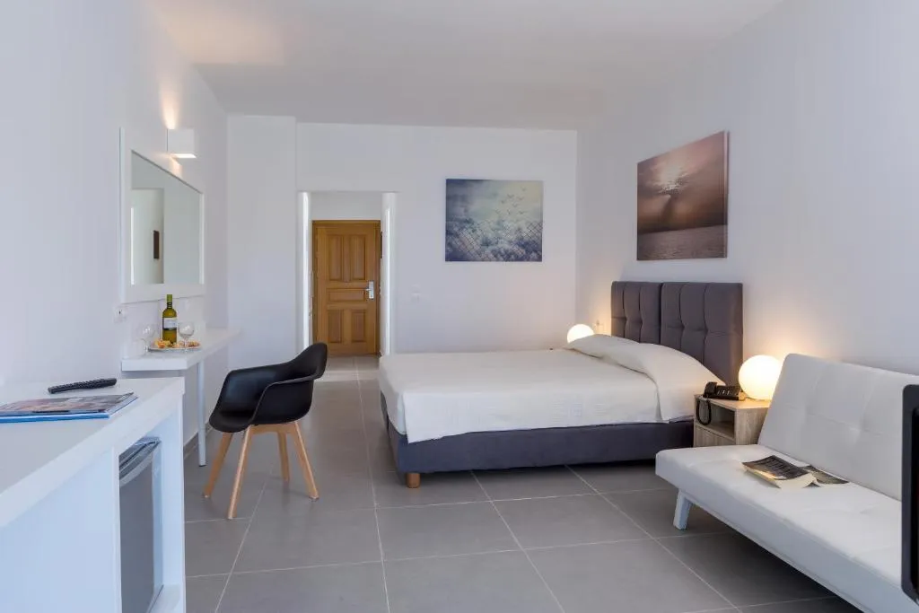 DOUBLE SUPERIOR Room, Kanapitsa Cape, Skiathos