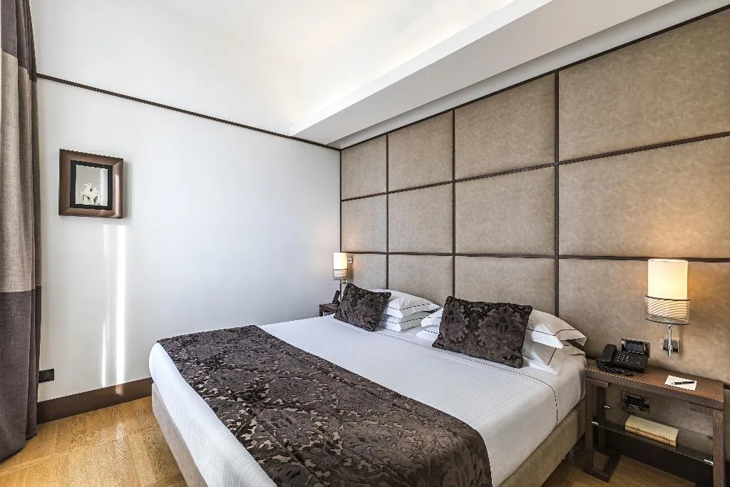 Double or Twin CLASSIC Room, The Independent Hotel, Rome