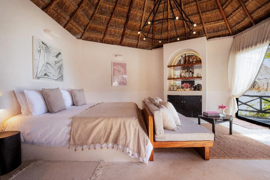 VILLA BEACH FRONT WITH PRIVATE POOL Room, Casa Gitano, Cancun Area