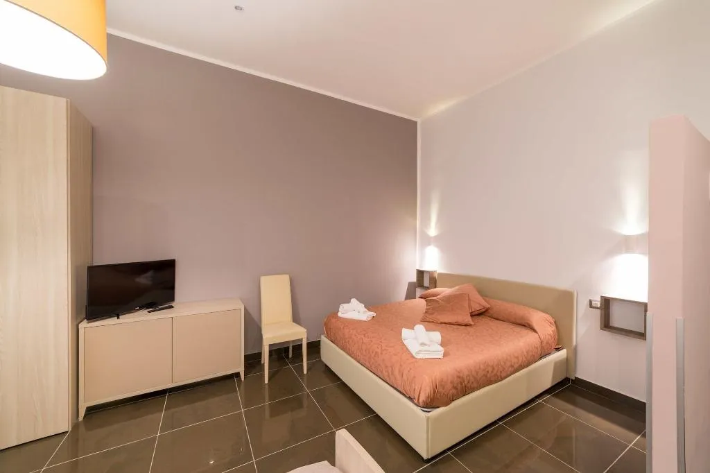 Room, Be Italian Bovio Flats, Naples