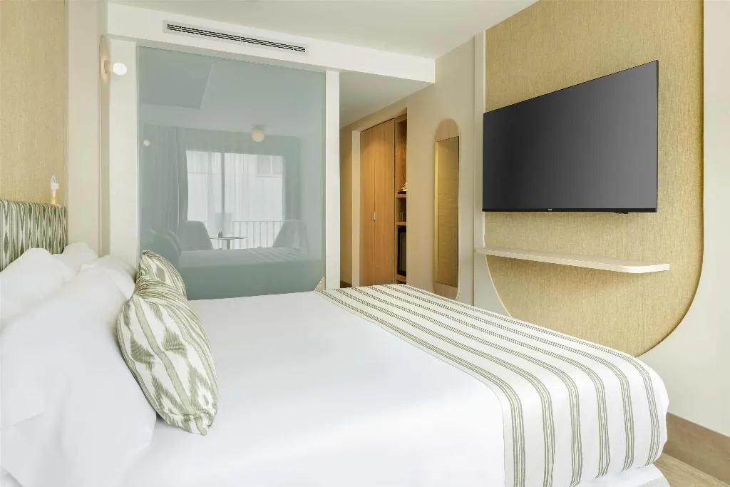 Double or Twin SUPERIOR Room, Barcelo Illetas Albatros, Majorca