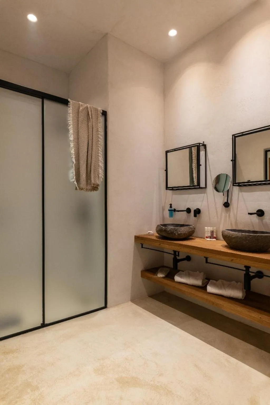 SUITE SEA VIEW WITH PRIVATE POOL Room, Panormos Village Seaside Resort, Mykonos