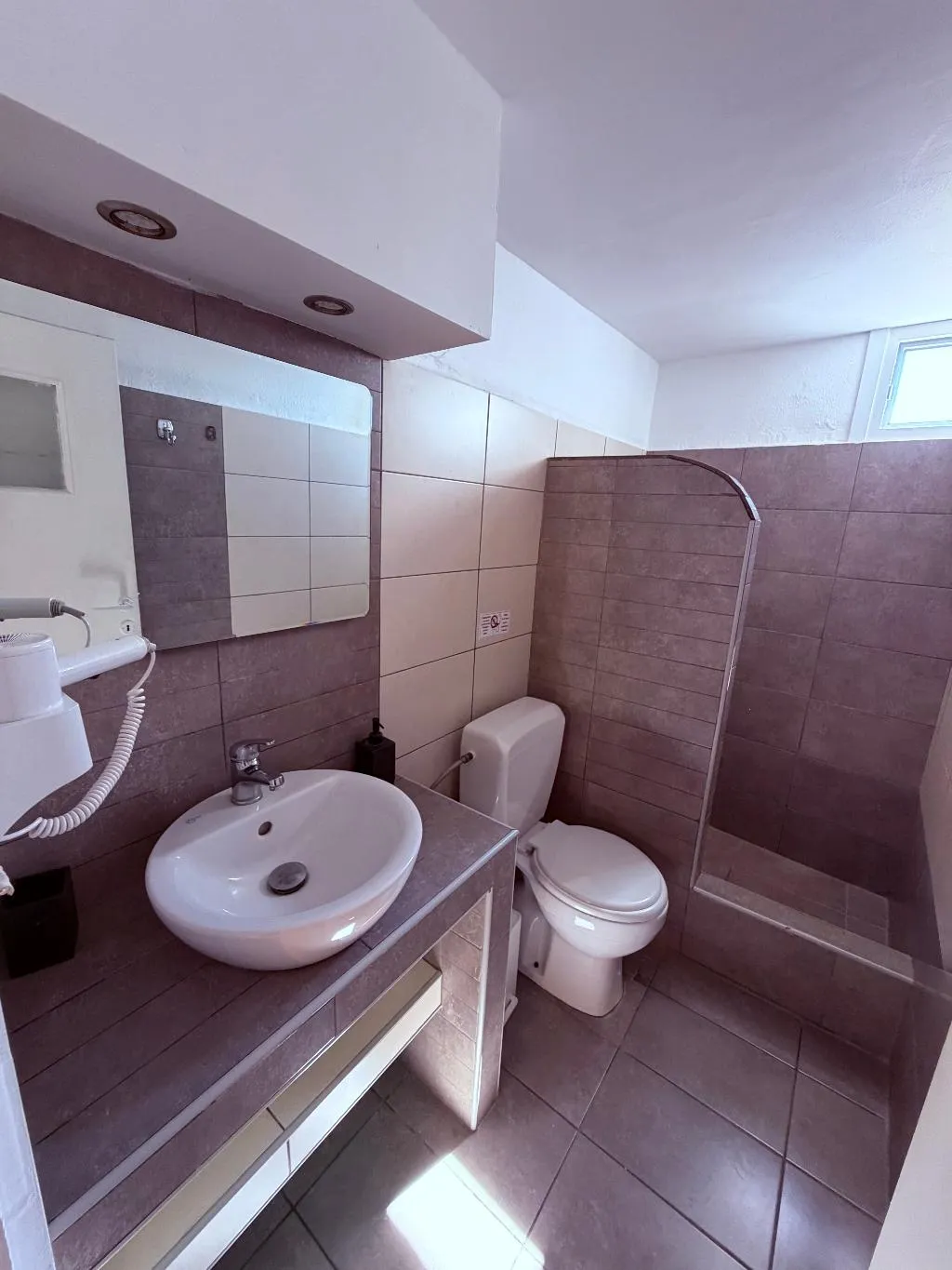 QUADRUPLE STANDARD Room, Villa Livadaros, Santorini