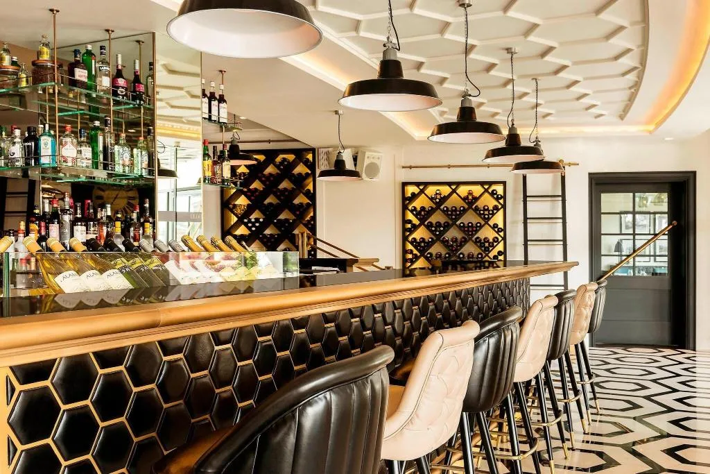 Restaurant, Le Royal Meridien Beach Resort and Spa, Dubai