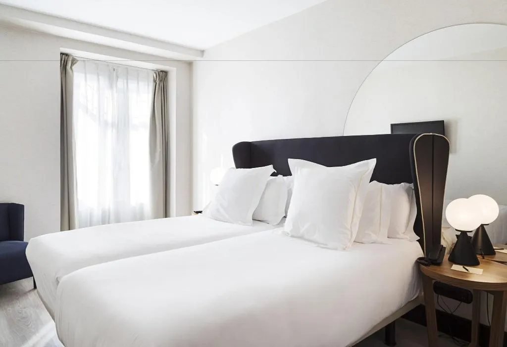 TWIN STANDARD Room, One Shot Luchana 22, Madrid