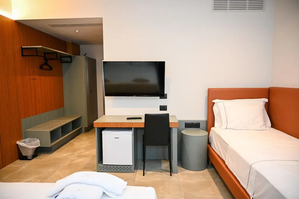 Room ONE BED Room, Adria Palace Hotel, Durres