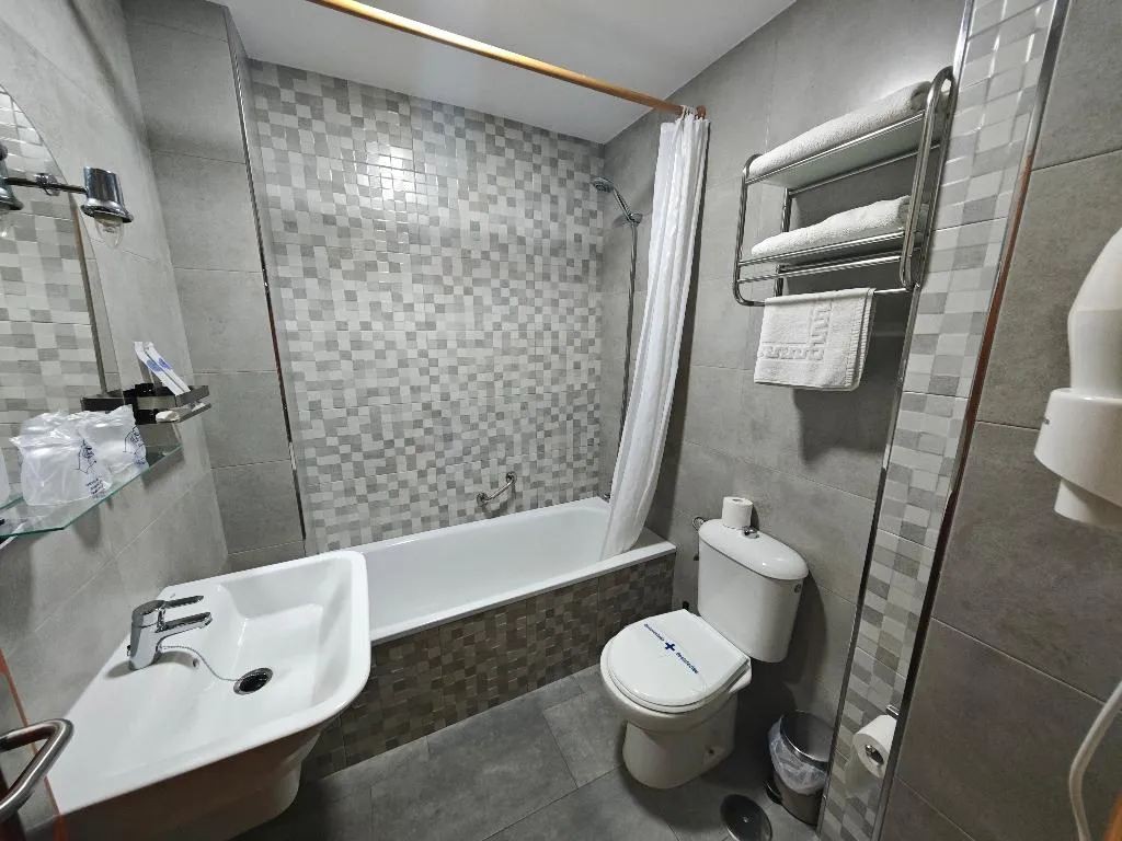 Double or Twin STANDARD Room, Hotel Miraya, Costa Del Sol