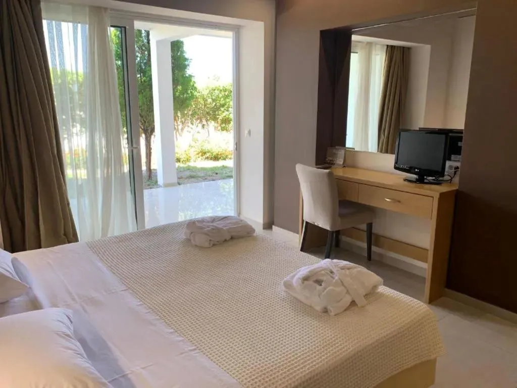 SUITE TWO BEDROOMS Room, Anavadia Hotel, Rhodes