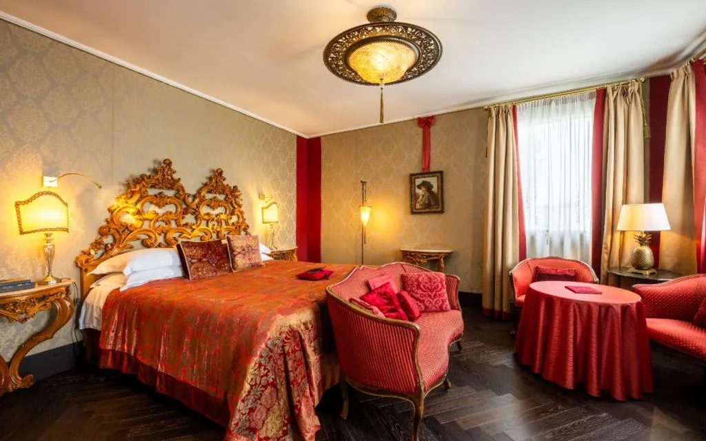 JUNIOR SUITE LAGOON VIEW Room, Metropole Venezia, Venice