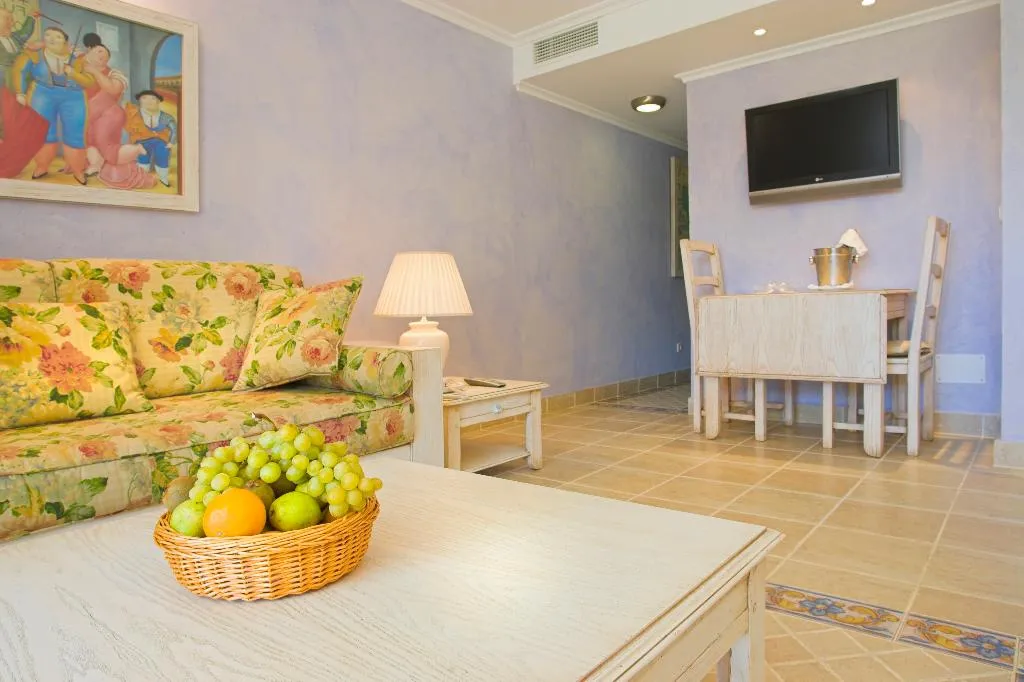 APARTMENT CAPACITY 4 Room, Royal Son Bou Family Club, Menorca