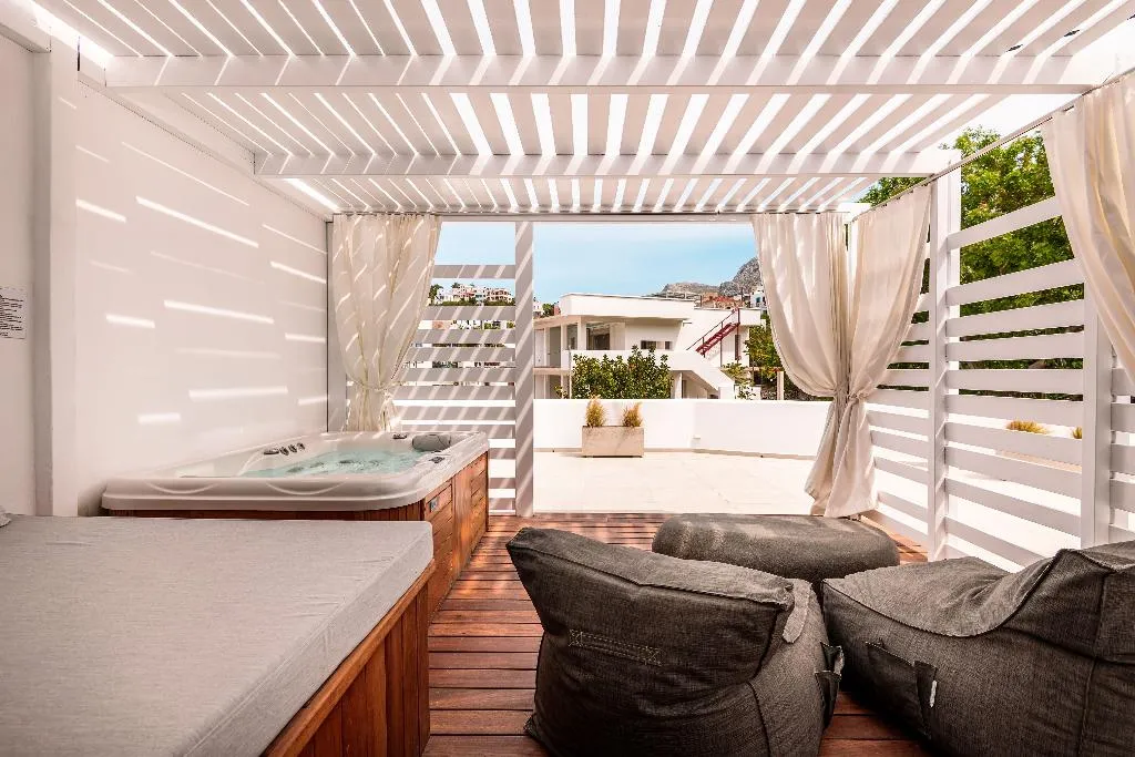 JUNIOR SUITE WITH JACUZZI Room, Kantouni Beach Boutique Hotel, Crete