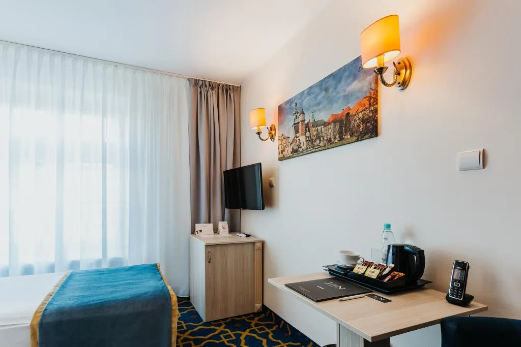 DOUBLE SINGLE USE STANDARD Room, Jan, Krakow