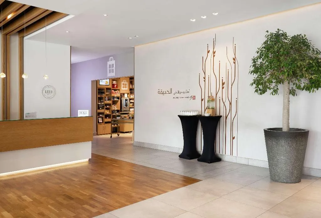Lobby, Hilton Garden Inn Hotel Mall Avenue, Dubai