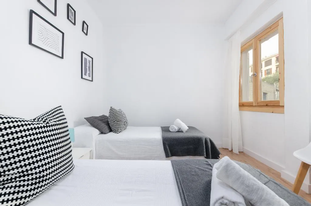 APARTMENT TWO BEDROOMS ONE BATHROOM Room, Port Apartments, Majorca