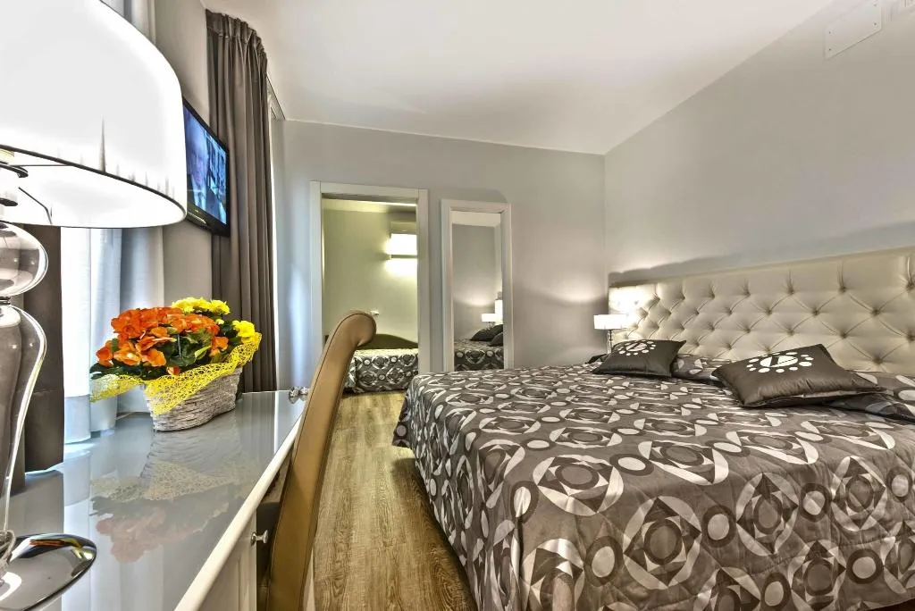 TRIPLE SUPERIOR Room, Hotel Al Vivit, Venice