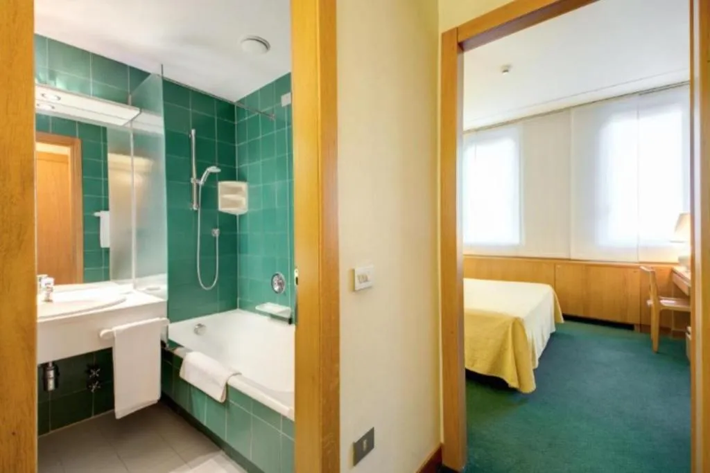 SINGLE STANDARD Room, Galileo Milano, Milan