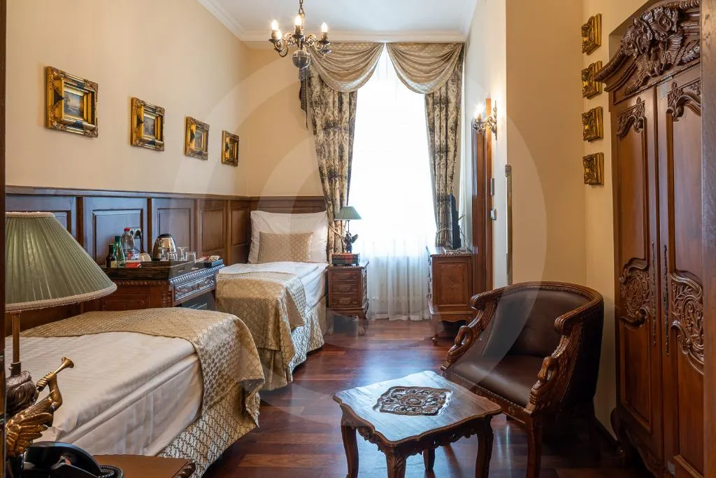 TWIN TWO BEDS Room, Iron Gate Hotel & Suites Prague by BHG, Prague