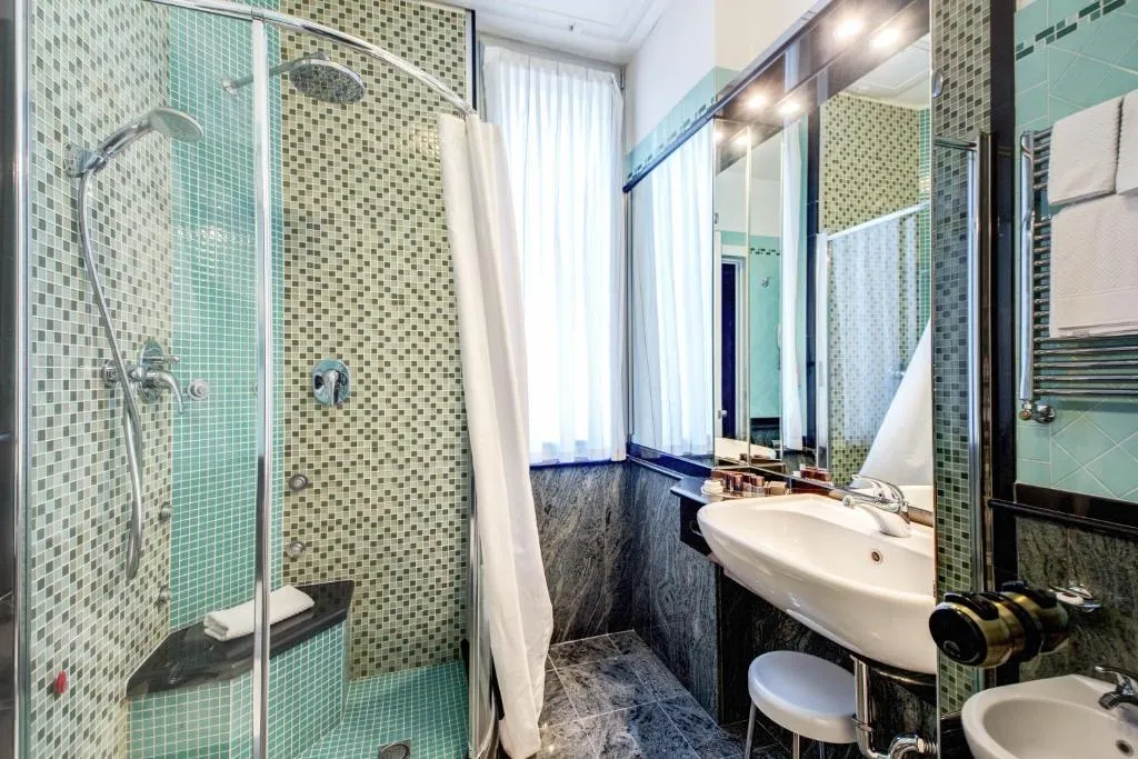 DOUBLE SUPERIOR Room, Brunelleschi, Milan