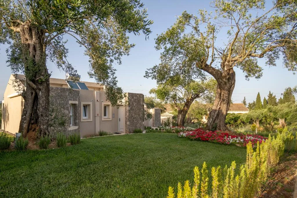 BUNGALOW CAPACITY 1 Room, Art Hotel Debono, Corfu