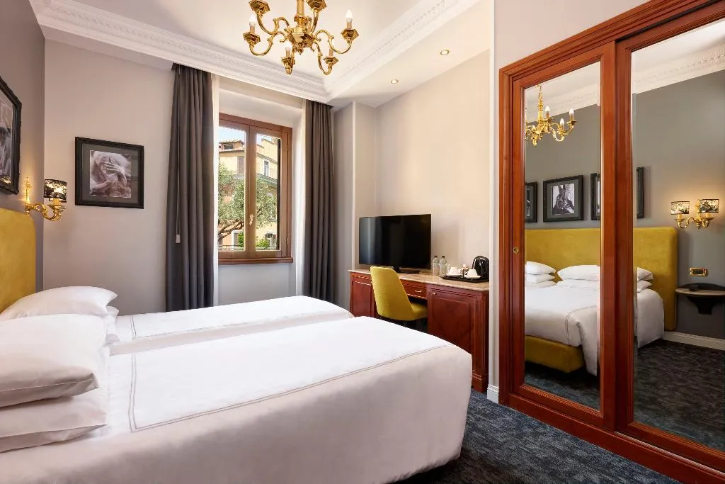 Double or Twin STANDARD Room, Barberini, Rome
