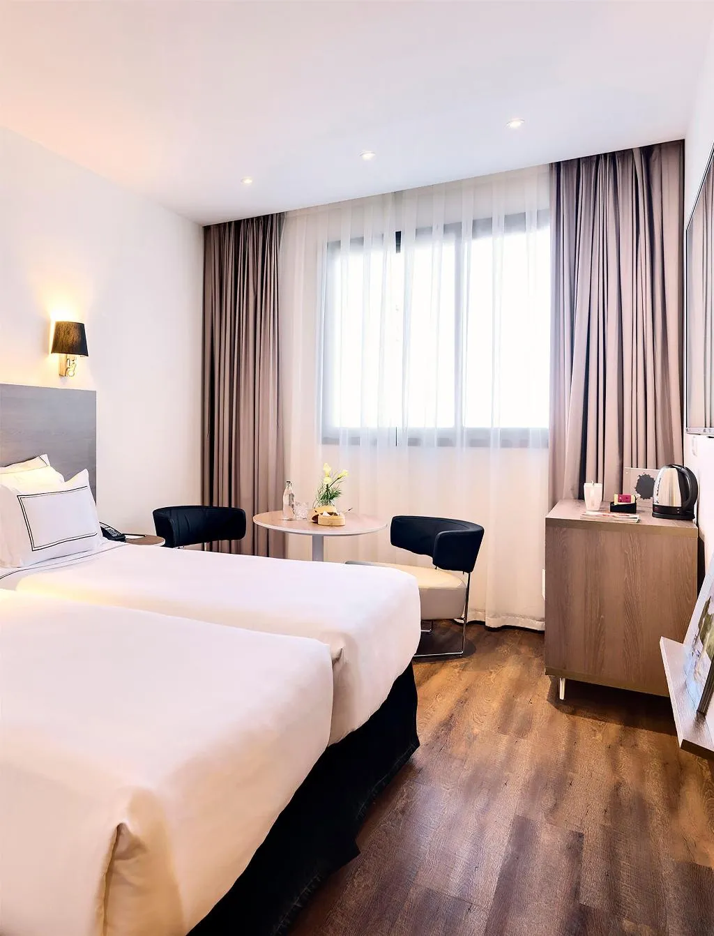 Double or Twin SUPERIOR Room, Melia Madrid Serrano, Madrid