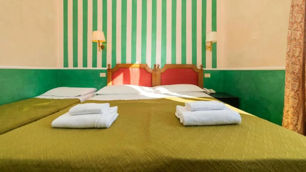 TRIPLE STANDARD Room, Center 3, Rome