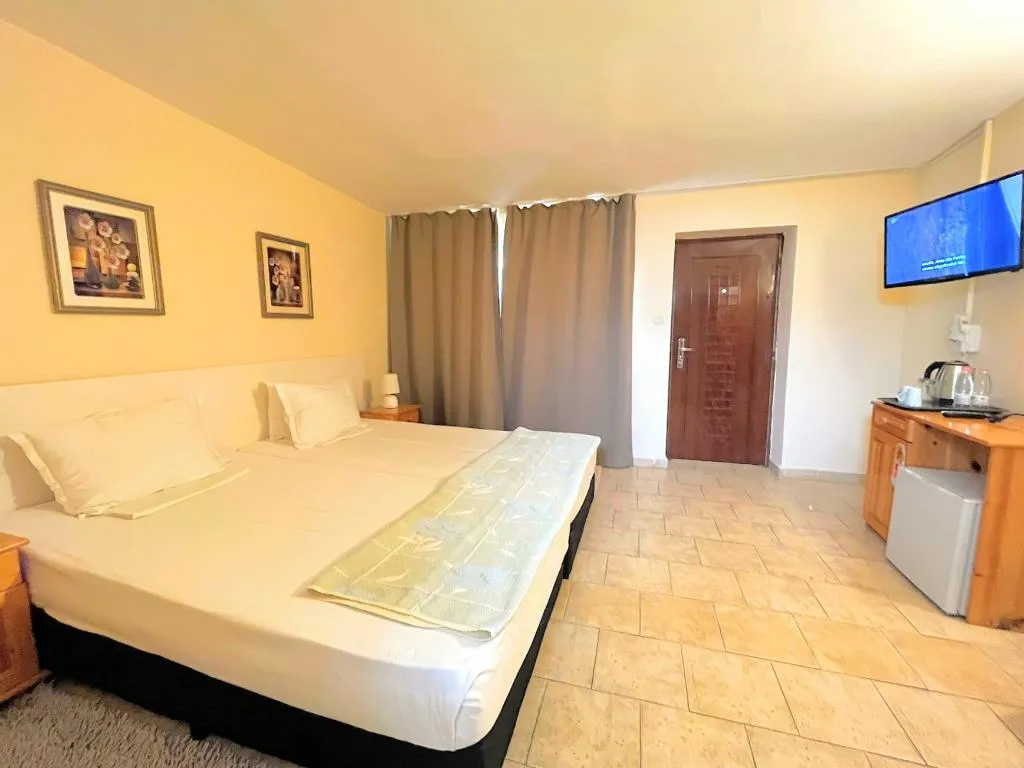 Double or Twin ECONOMY Room, Lotus, Bourgas