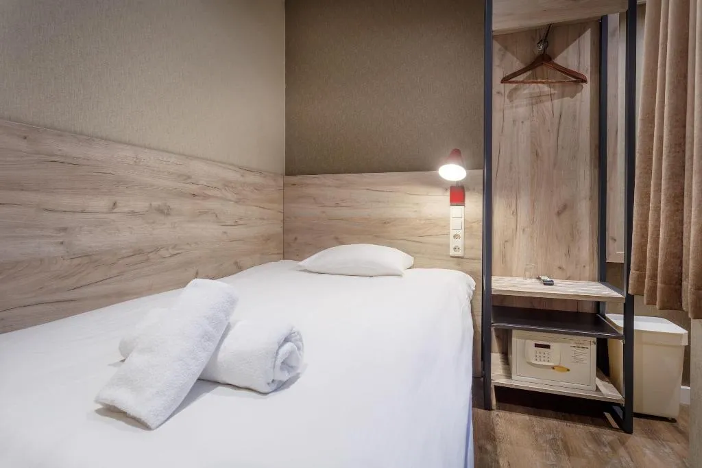 Room, Amsterdam Downtown Hotel, Amsterdam