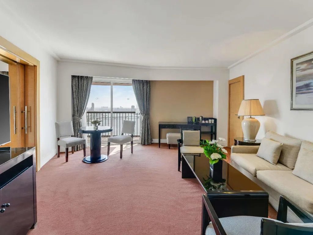 SUITE KING SIZE BED Room, Sofitel Cairo Nile El Gezirah, Cairo