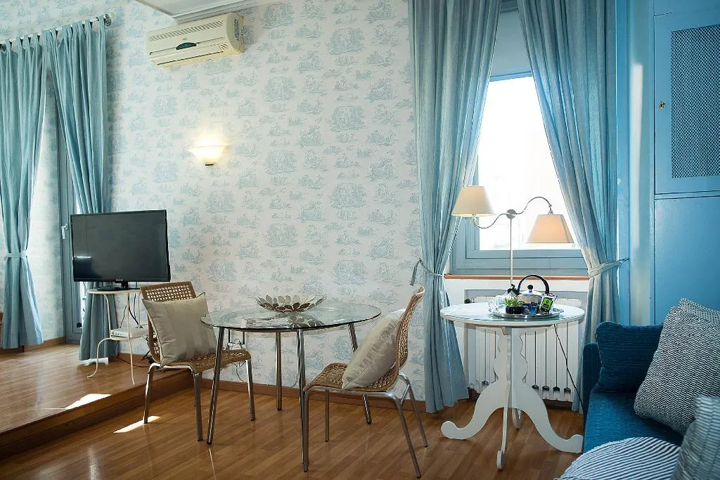 APARTMENT CAPACITY 4 Room, Residenza Echia, Naples