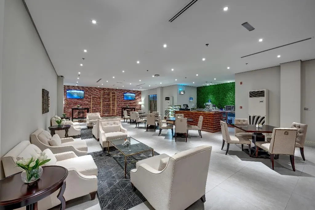 Bar, Delta Hotels By Marriott, Dubai Investment Park, Dubai