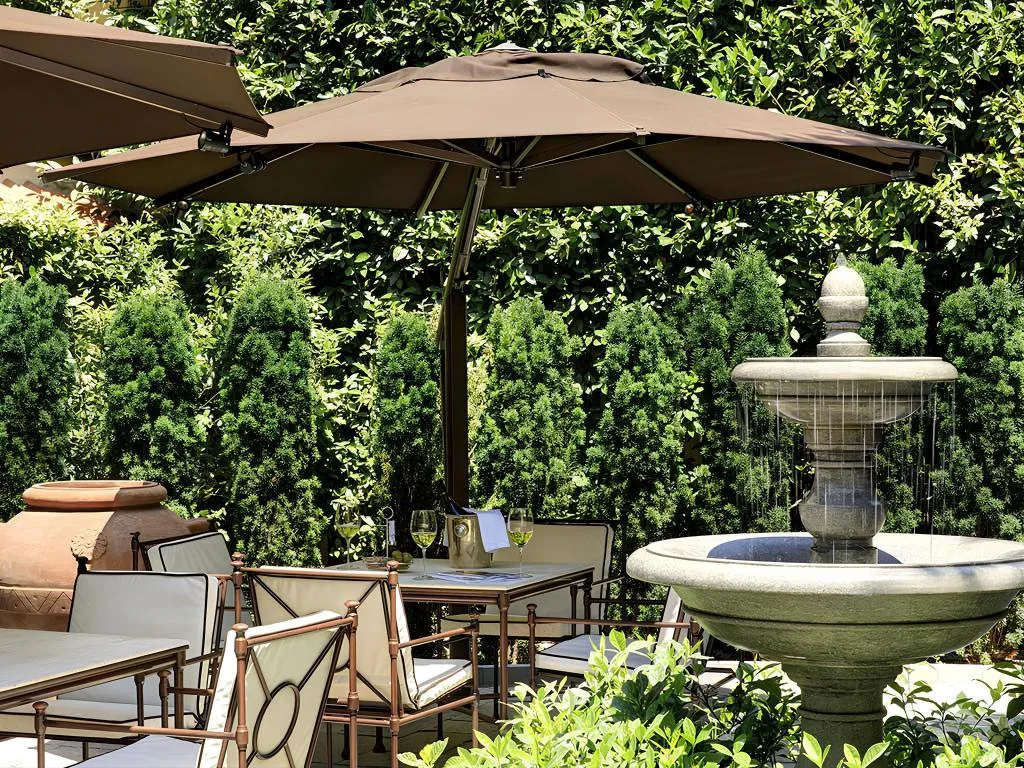 Bar, Regency, Florence