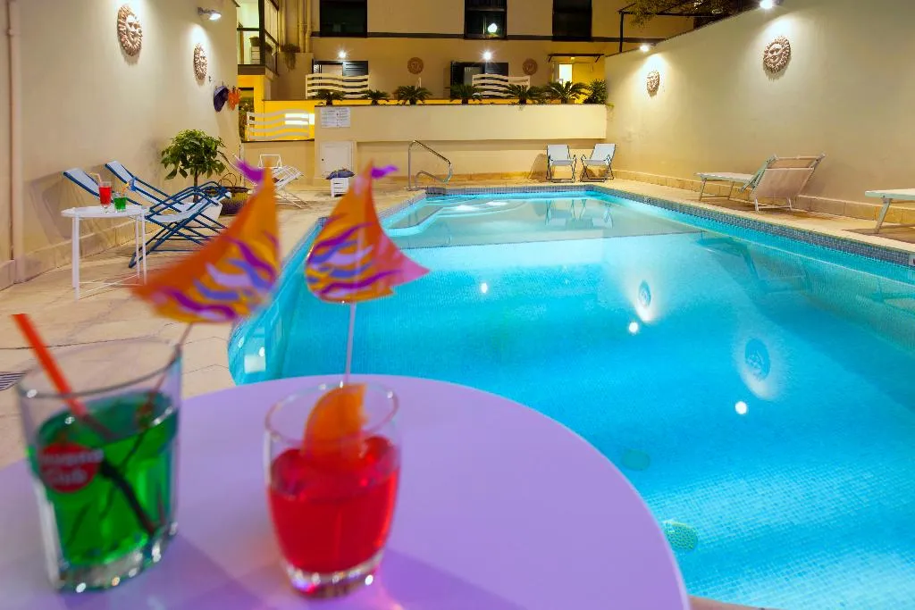 Pool, Panorama Palace, Naples